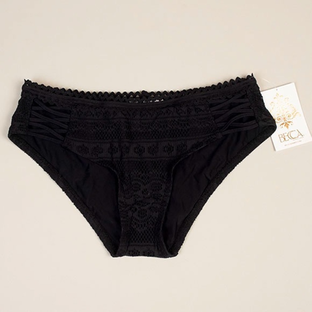 NWT Becca crochet bikini bottoms